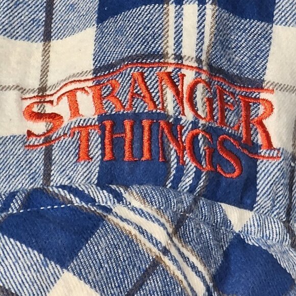 Netflix Stranger Things Plaid Boyfriend Shirt, Women's Medium - Picture 2 of 14